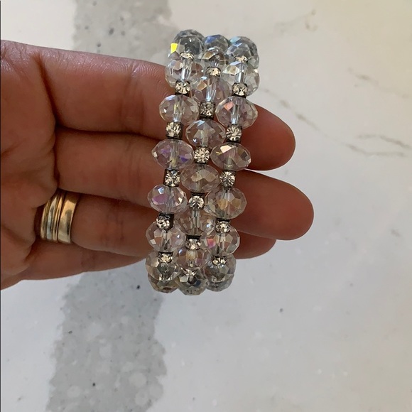 Clear pretty bracelet - Picture 4 of 4